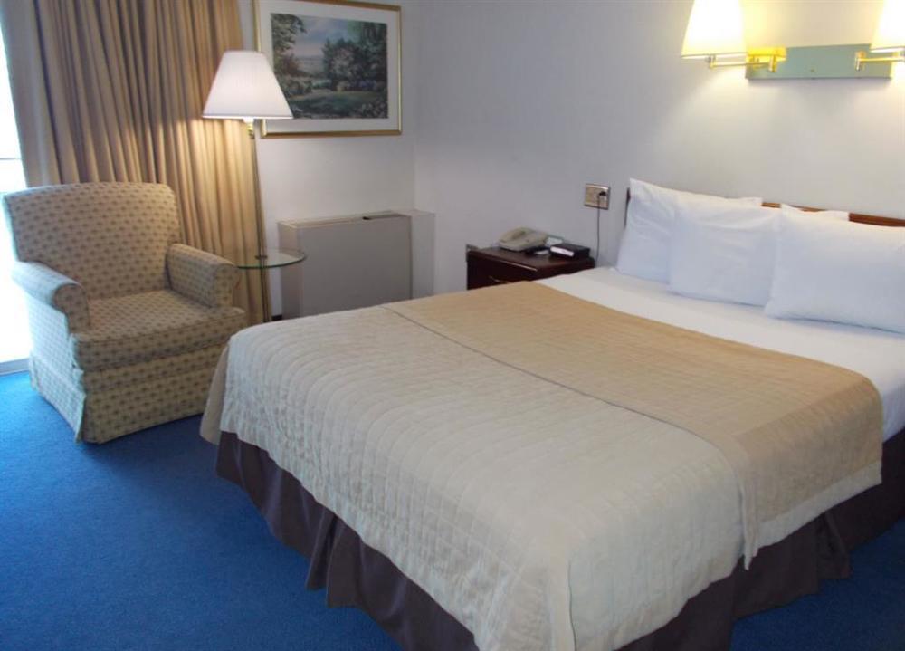 Americas Best Value Inn - Campus View Eau Claire Pokój zdjęcie