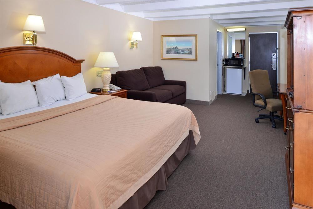 Americas Best Value Inn - Campus View Eau Claire Zewnętrze zdjęcie